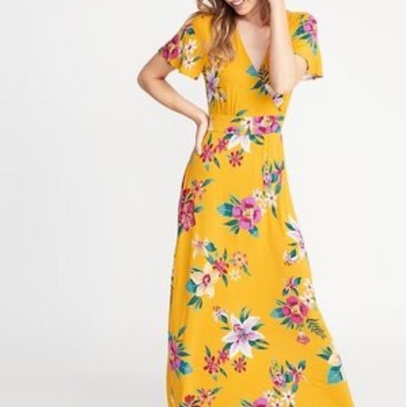 Old Navy Dresses & Skirts - Size M Tall Old Navy Floral Maxi Dress